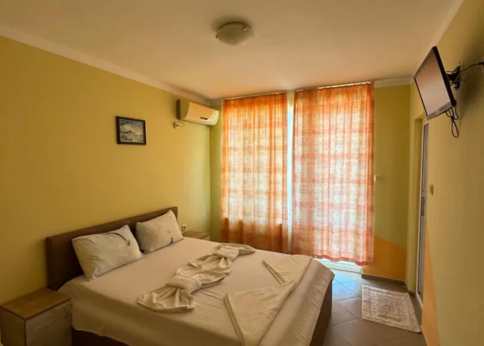 Πανσιόν Laguna - Πριμόρσκο