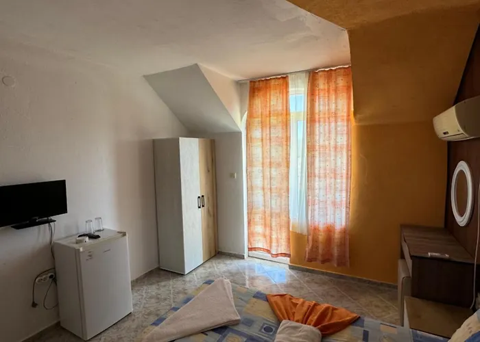 Laguna - Къща за гости Приморско