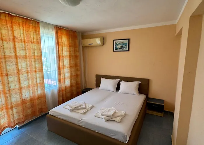 Laguna - 3* Πριμόρσκο