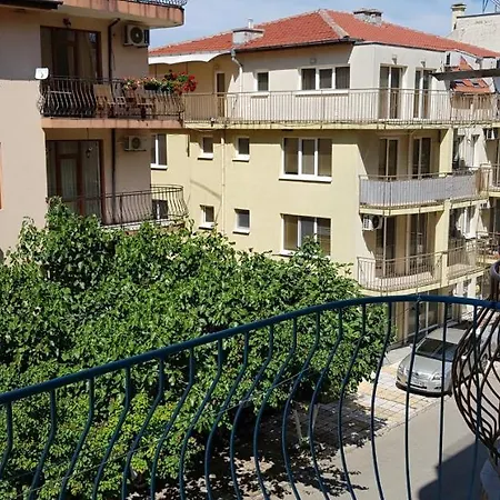 Guest house Laguna - Primorsko