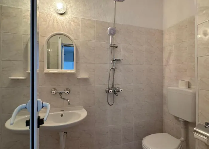 Πανσιόν Laguna - Πριμόρσκο